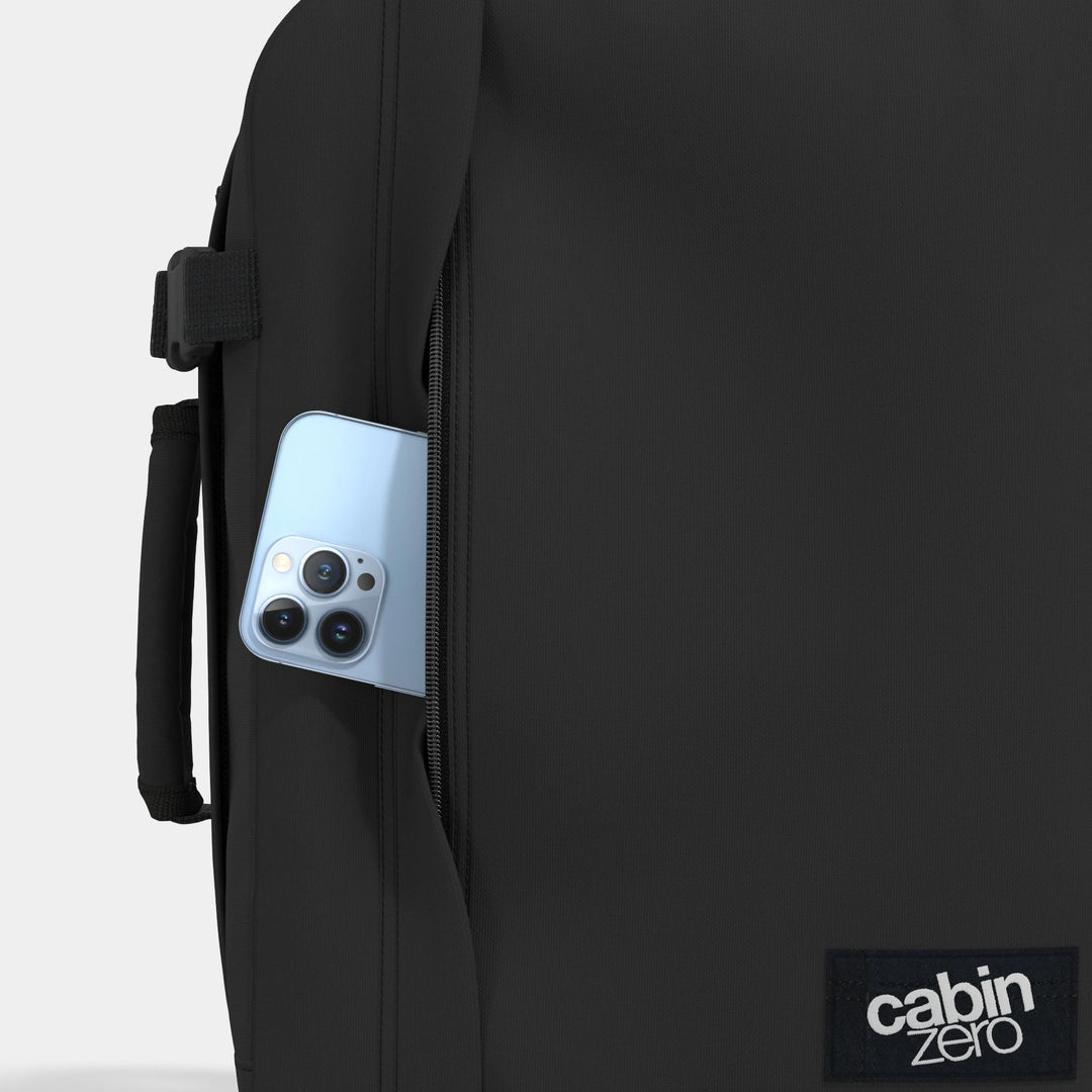 Classic Tech Backpack 28L | CABINZERO