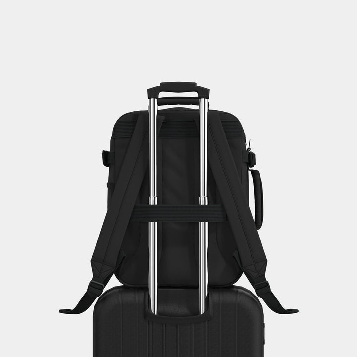 Classic Tech Backpack 28L | CABINZERO