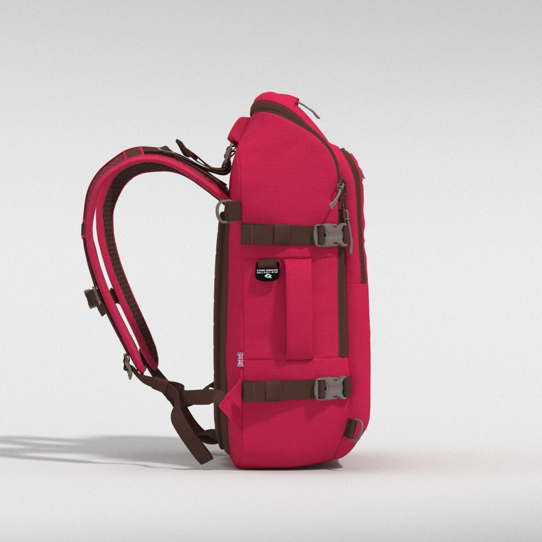 ADV Pro 32L リュック •  Miami Magenta