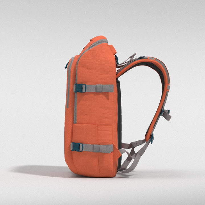 ADV Pro 32L リュック • Moroccan Sands | CABINZERO キャビンゼロ