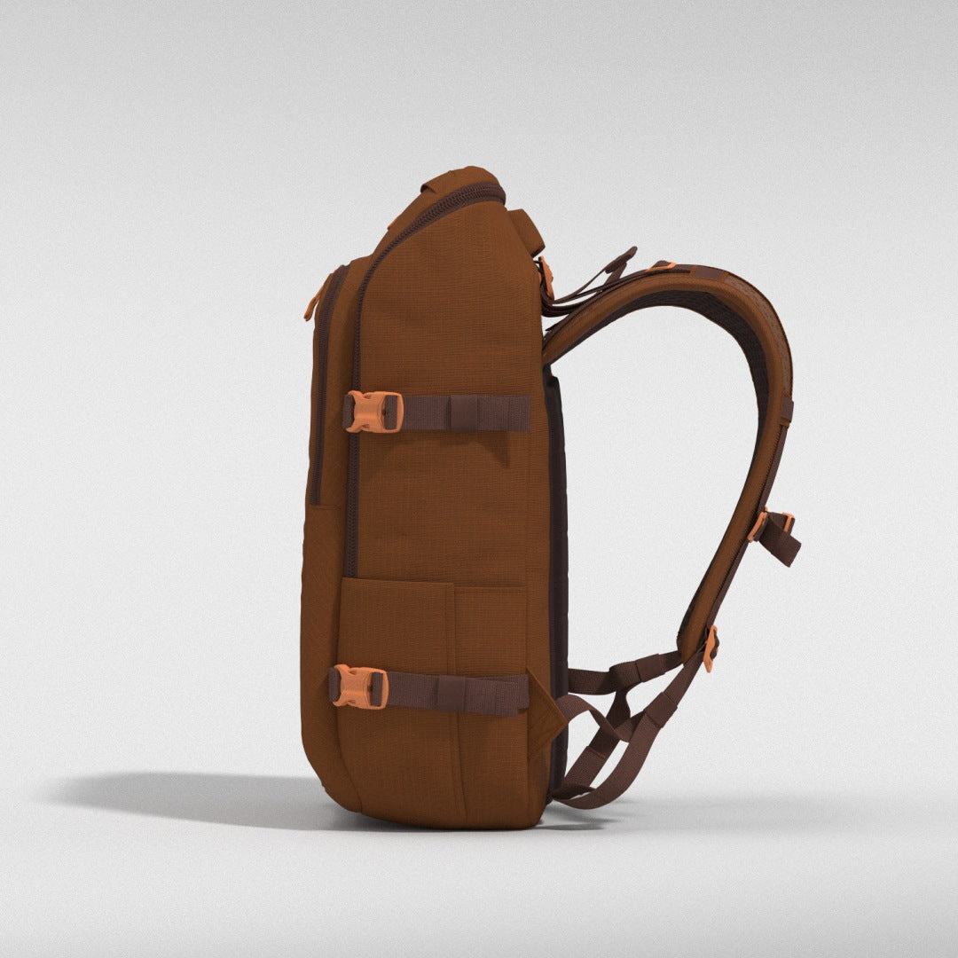 ADV Pro 32L リュック •  Saigon Coffee