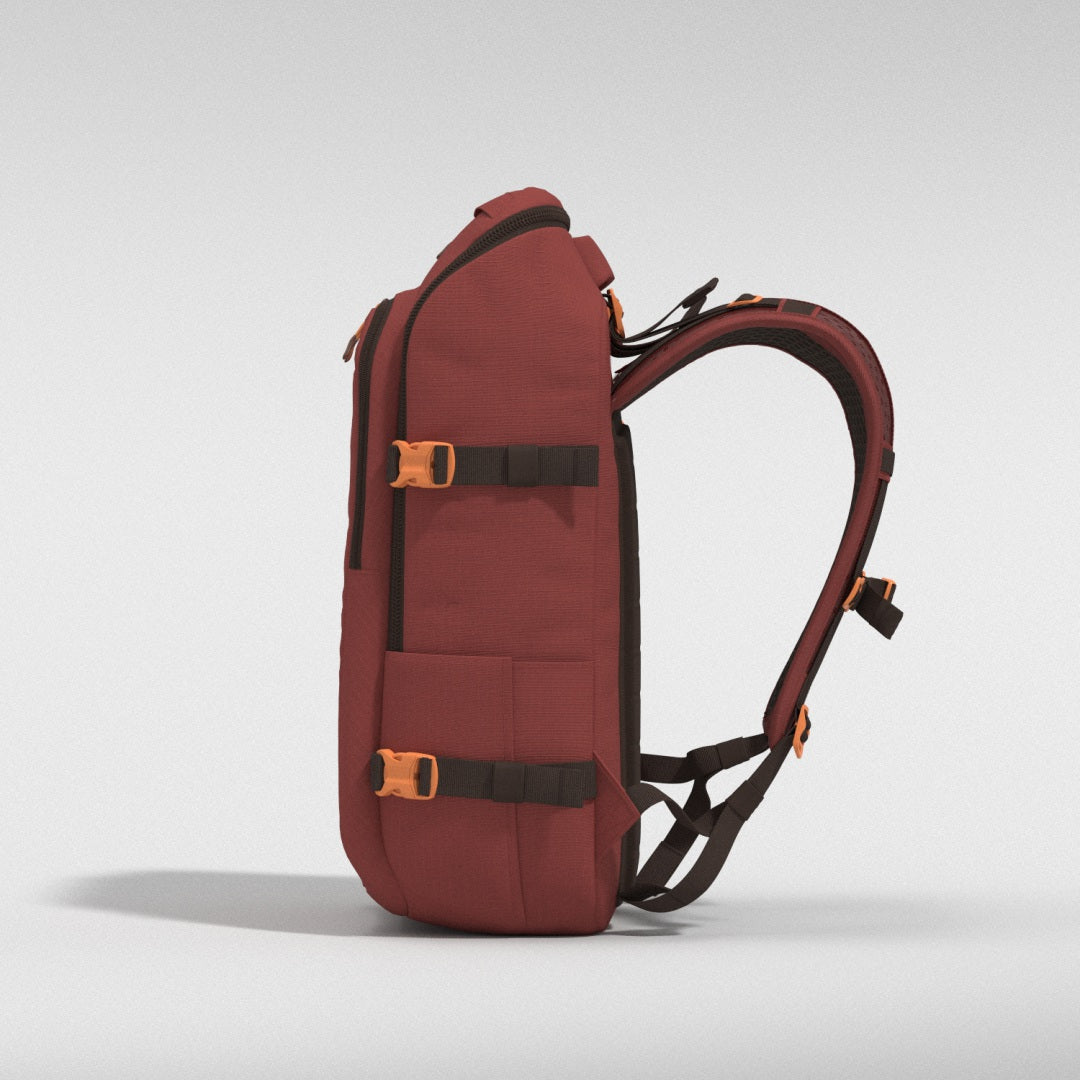 ADV Pro 32L リュック •  Sangria Red