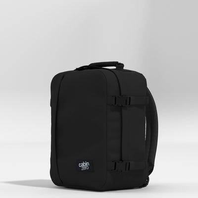 Classic 28L 機内 持ち込み リュック •  Absolute Black