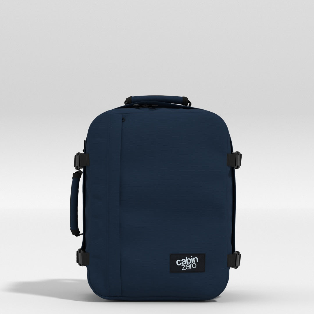 Classic 28L 機内 持ち込み リュック •  Navy