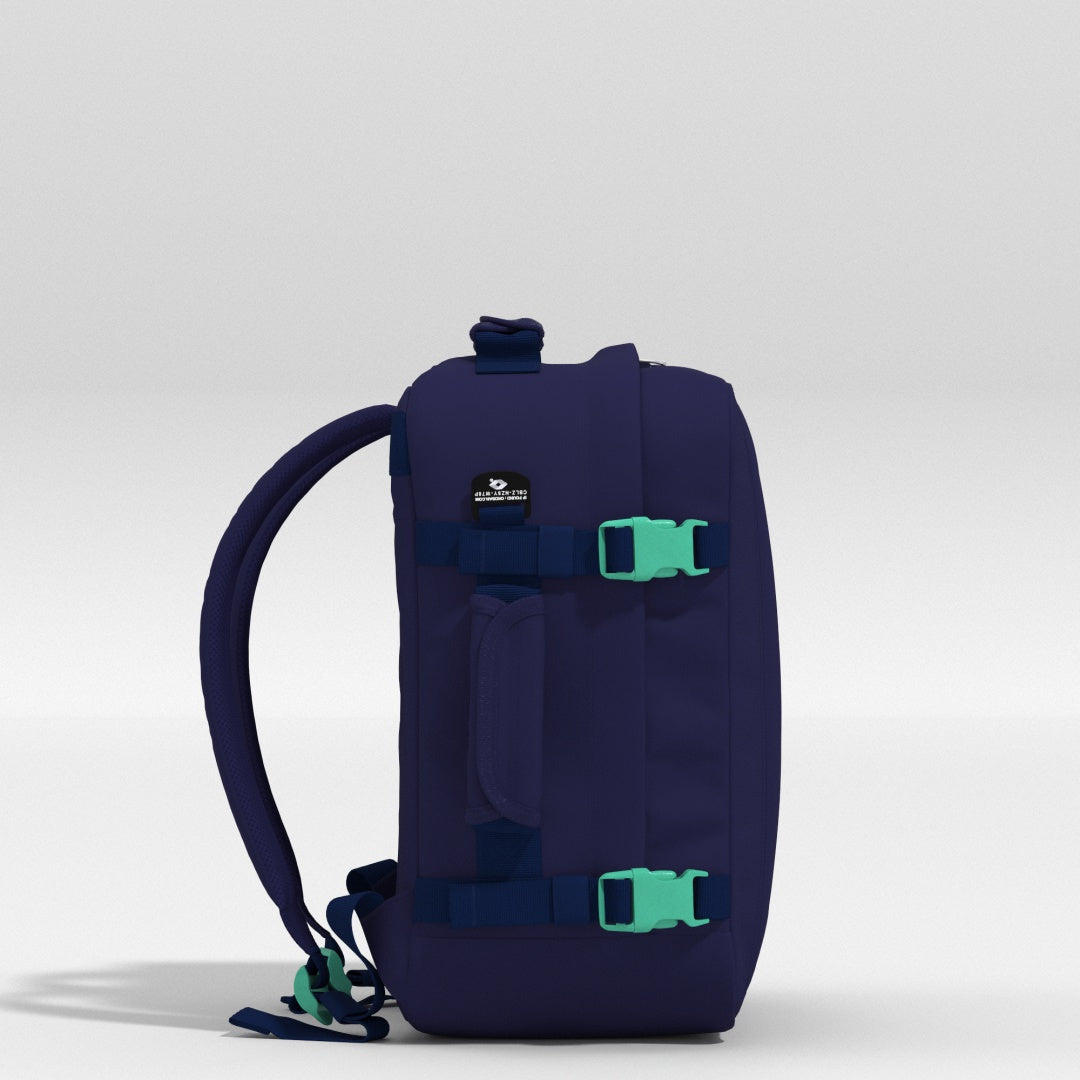 Classic Cabin Backpack 28L Deep Ocean