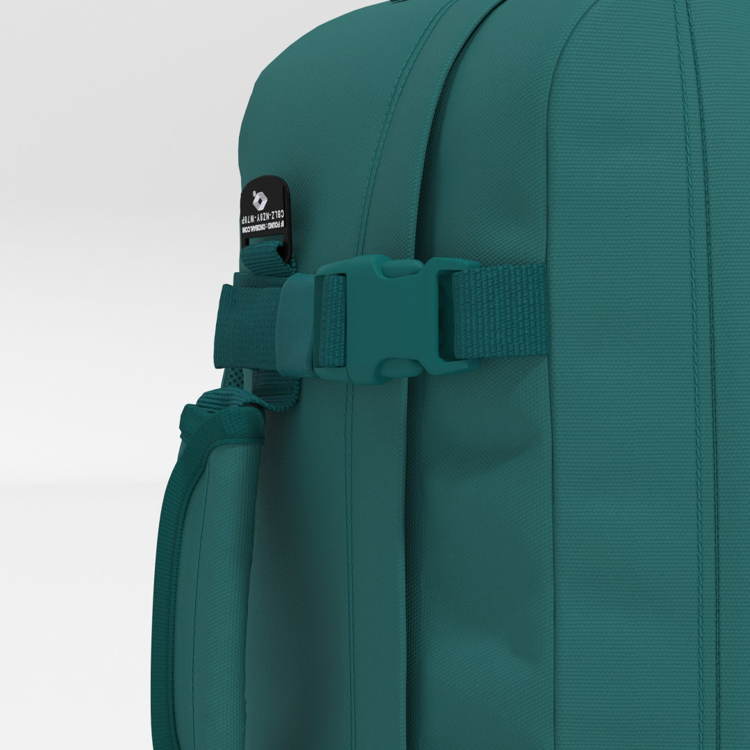 Classic 28L 機内 持ち込み リュック •  Meadow Green