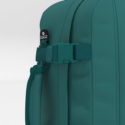 Classic 28L 機内 持ち込み リュック •  Meadow Green