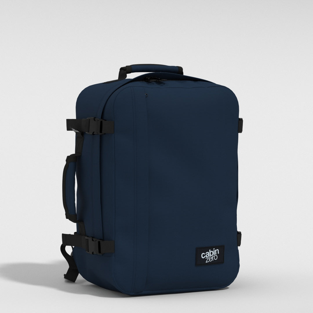 Classic 36L 機内 持ち込み リュック •  Navy