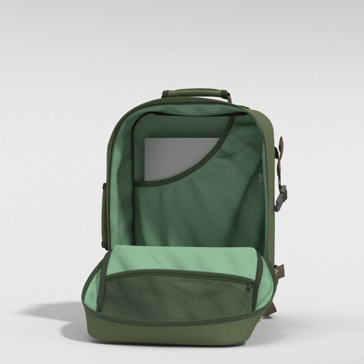 Classic 36L 機内 持ち込み リュック • Georgian Khaki