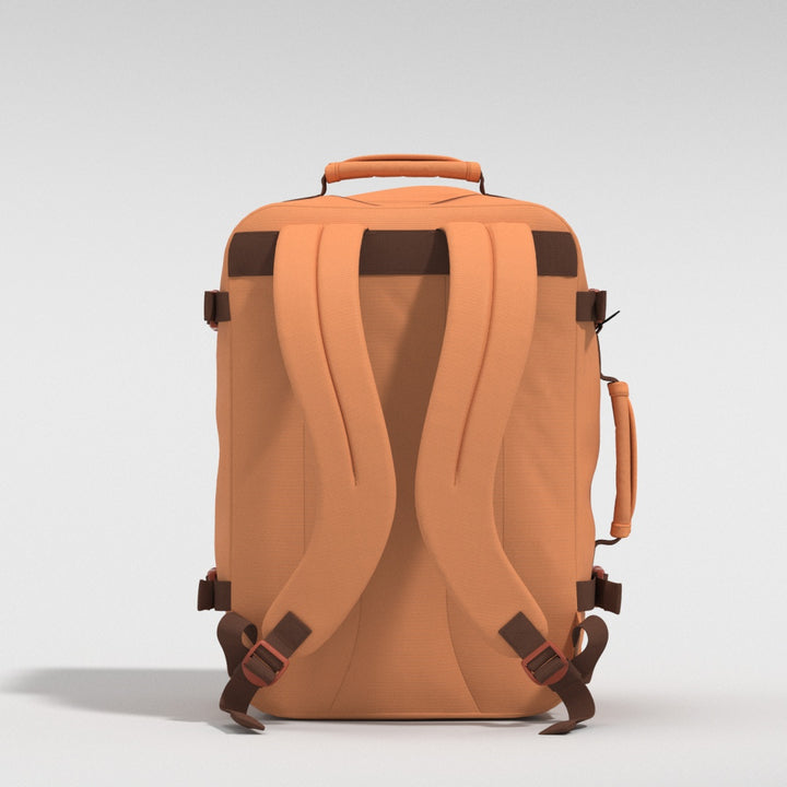Classic 36L 機内 持ち込み リュック • Gobi Sands | CABINZERO