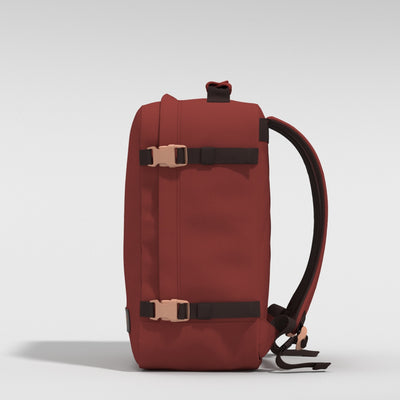 Classic 36L 機内 持ち込み リュック •  Sangria Red