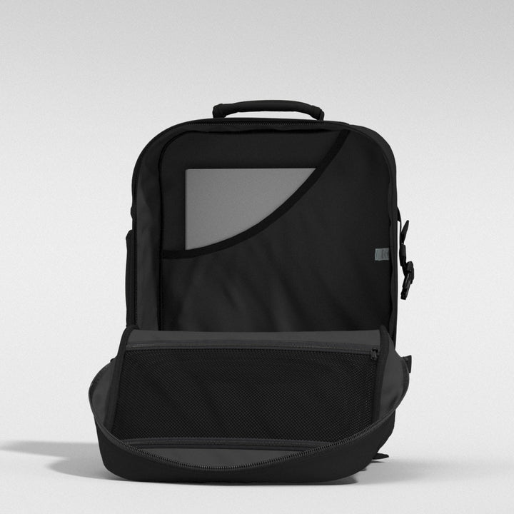 CLASSIC-44L-BLACK-LAPTOP_720x.
