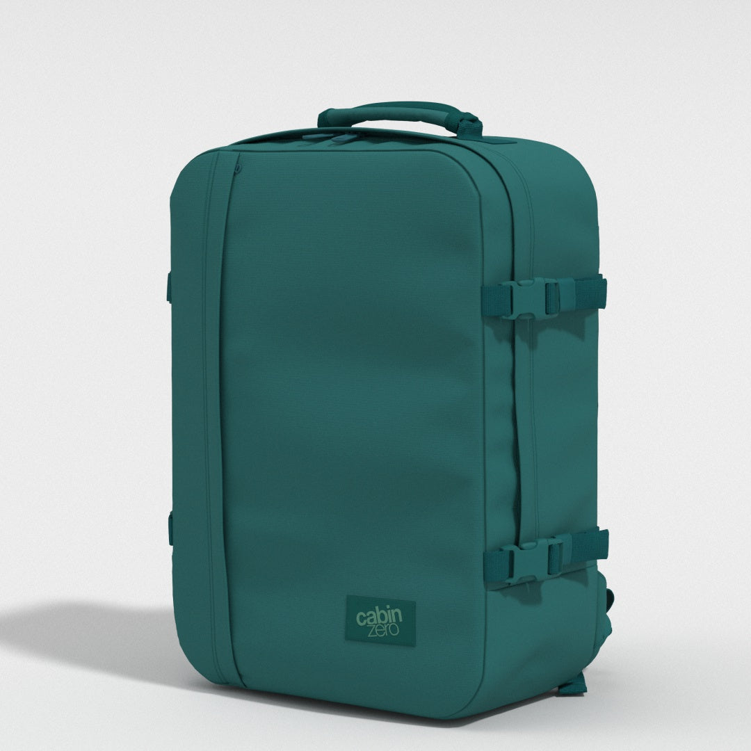 Classic 44L 機内 持ち込み リュック •  Meadow Green