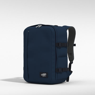 Classic Plus 32L リュック •  Navy