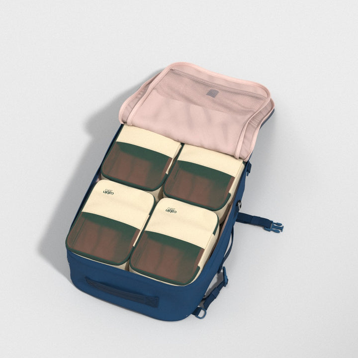 Classic Plus バックパック 42L - ジョードプルブルー | CABINZERO