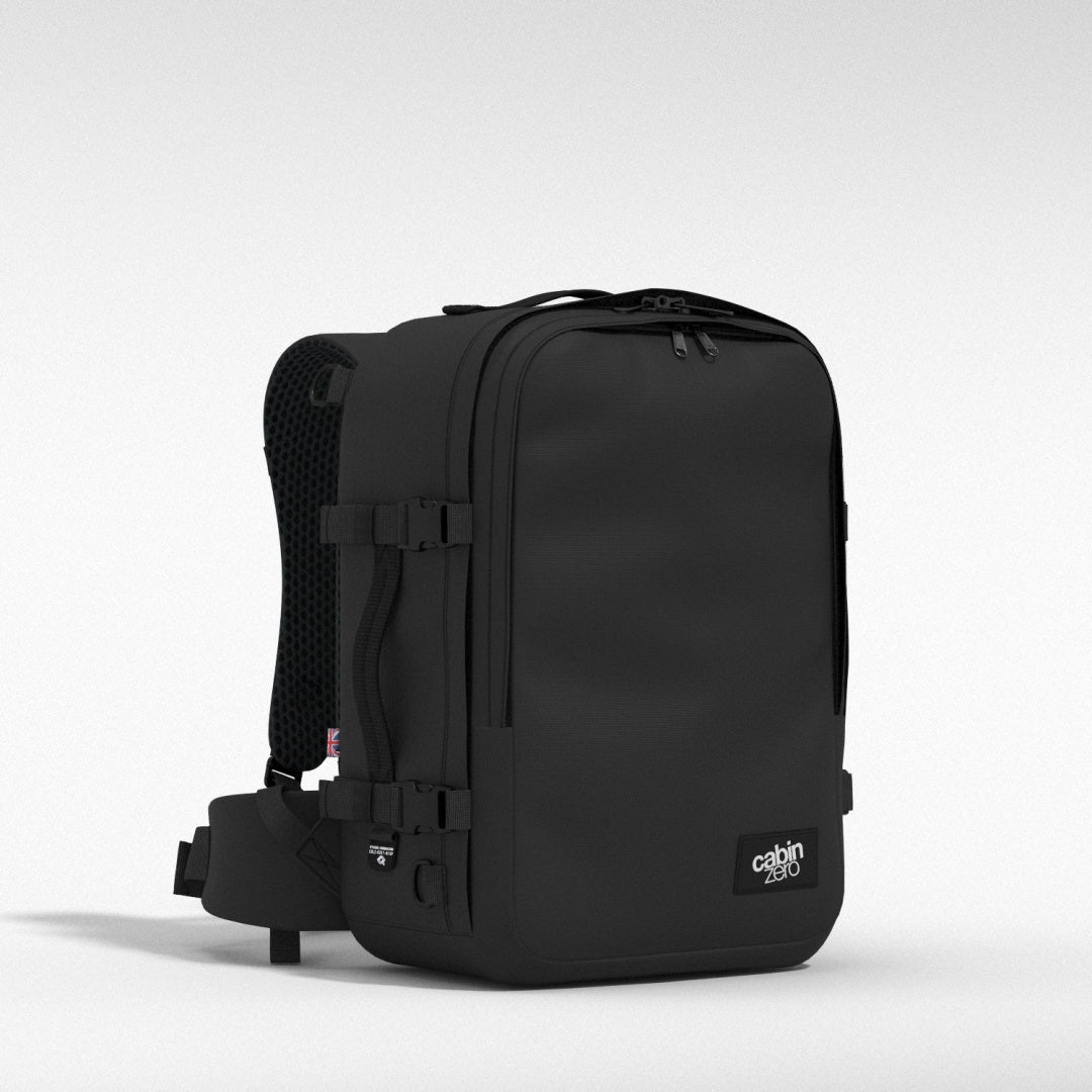 Classic Pro 32L リュック • Absolute Black | CABINZERO