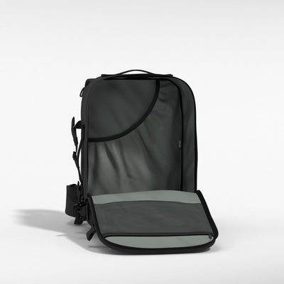 Classic Pro 32L リュック •  Absolute Black