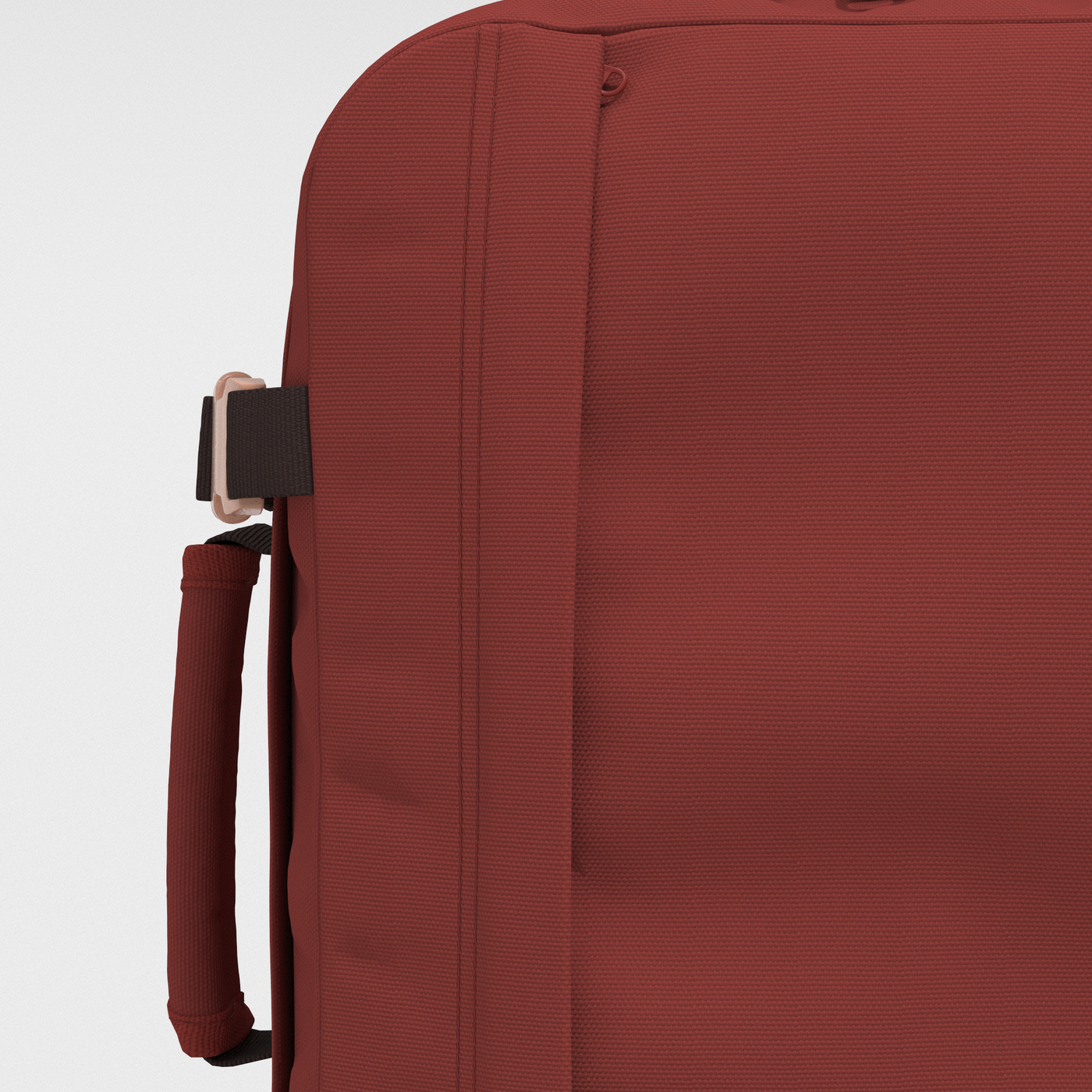 Classic 28L 機内 持ち込み リュック •  Sangria Red