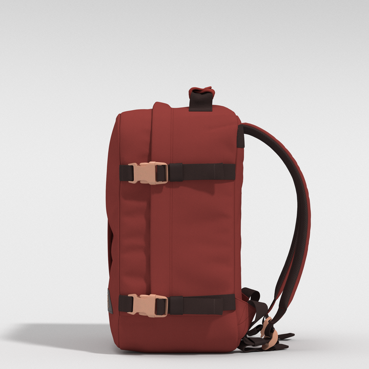sas983ページ Classic 28L 機内 持ち込み リュック • Sangria Red | CABINZERO