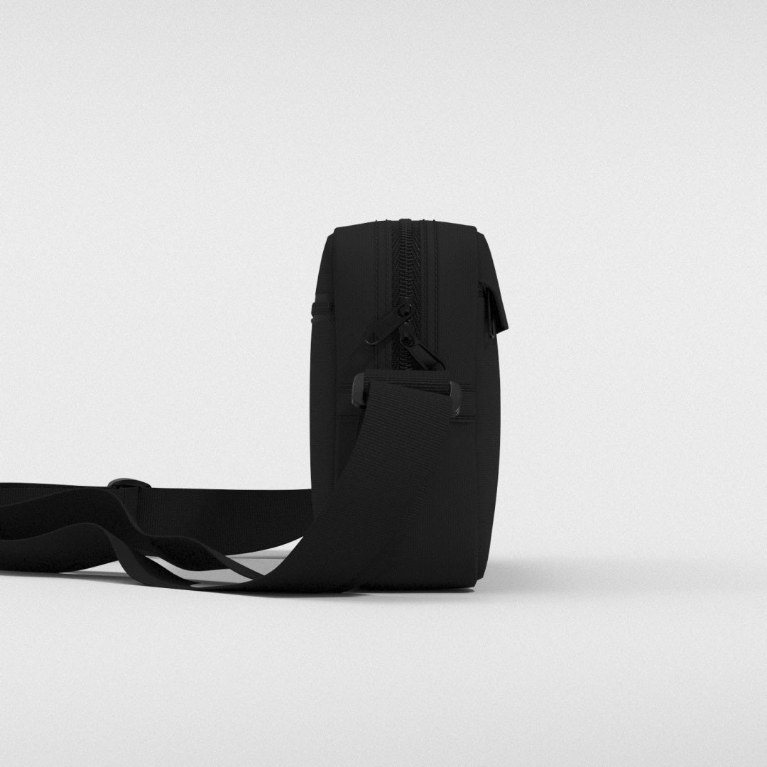 Flipside ショルダーバッグ 3L • Absolute Black | CABINZERO