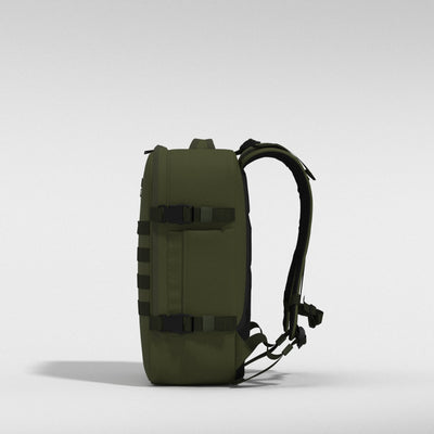 Military 28L リュック •  Military