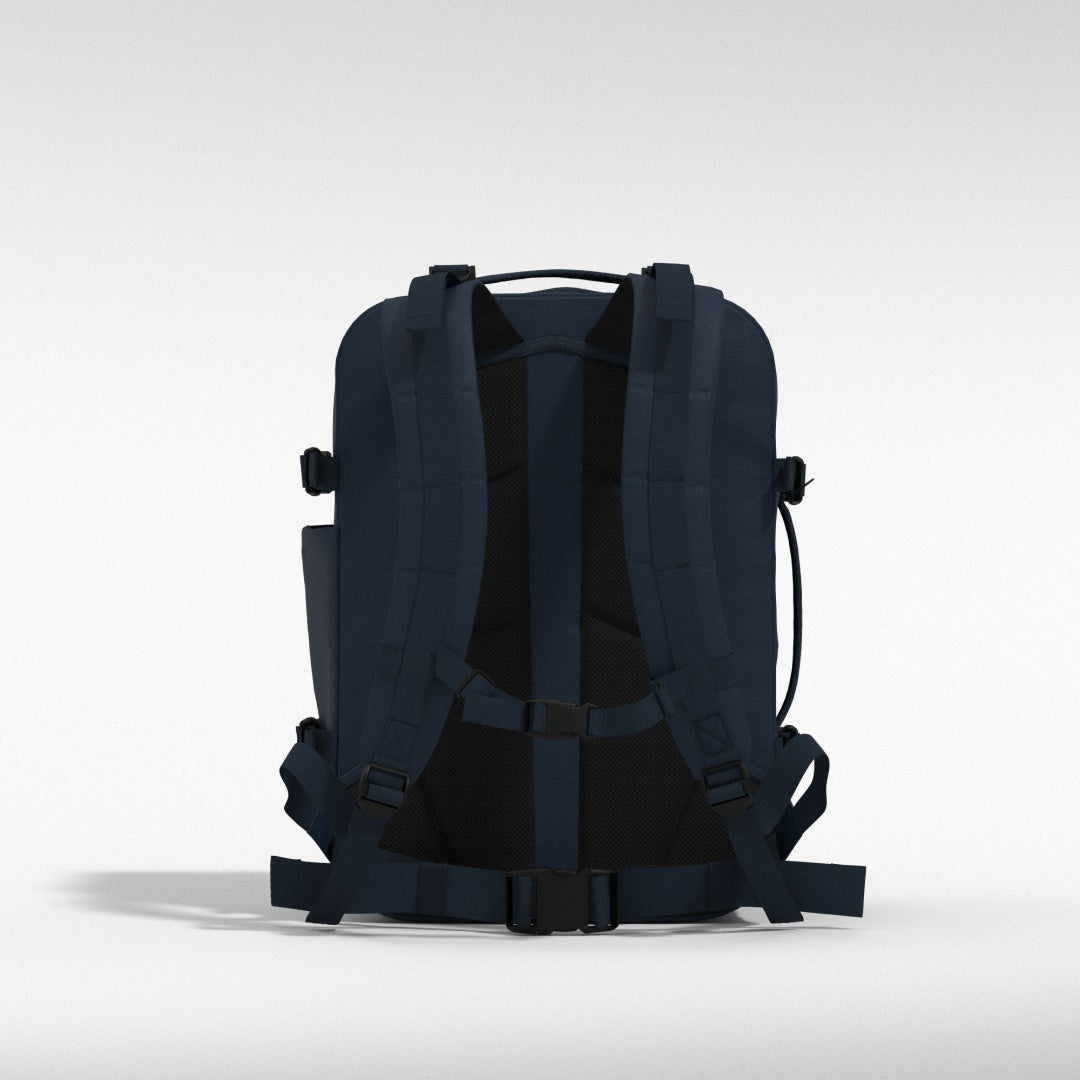 Military 36L バックパック •  Navy