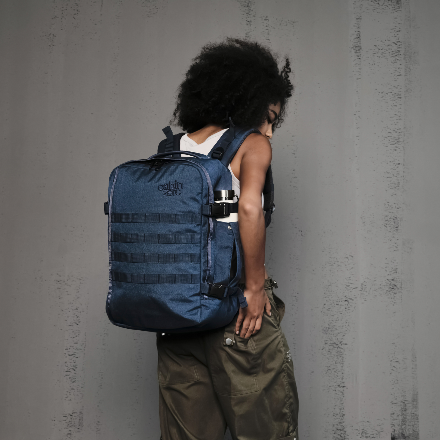 Military 28L リュック •  Navy