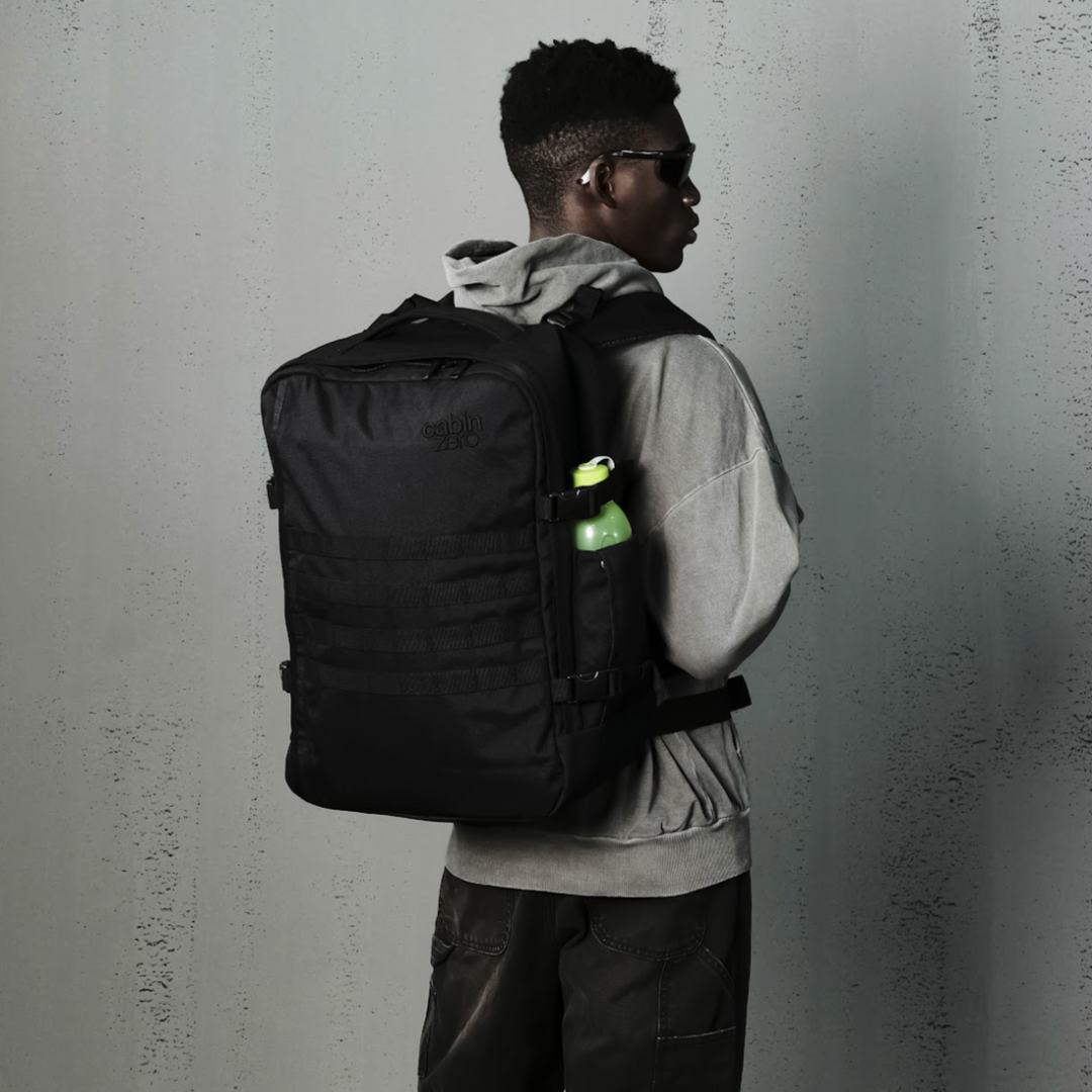 【美品】cabin zero ブラック リュック　44L cabin zero 最大41%☆9/1限定 正規品10年保証 キャビンゼロ