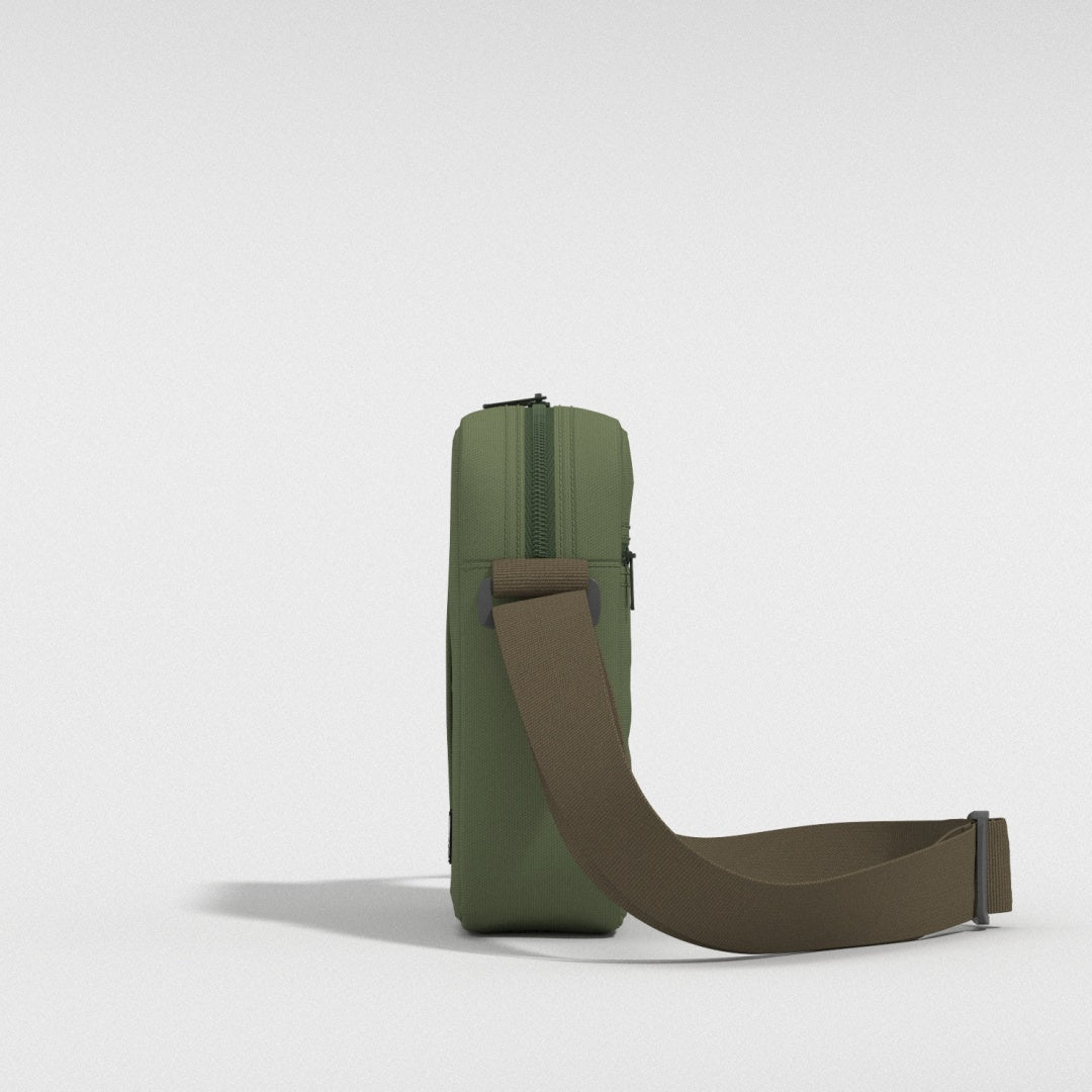 Sidekick ショルダーバッグ 3L • Georgian Khaki | CABINZERO キャビンゼロ