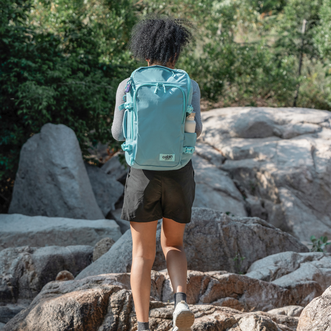 ADV PRO バックパック 32L - モルディブブルー | Cabinzero