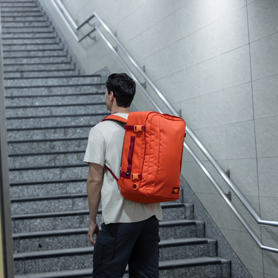Classic Plus 42L バックパック •  Tomato Festival
