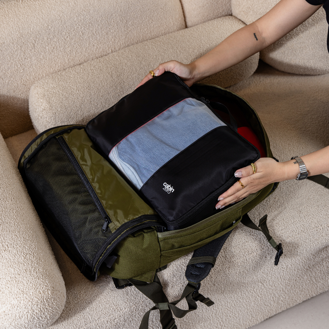 Lux パッキングキューブ - ラージ - 11.5L - Absolute Black | CABINZERO