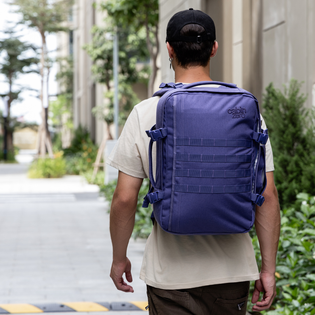 Classic 36L 機内 持ち込み リュック • Deep Ocean | CABINZERO