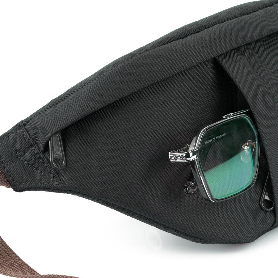 Bum Bag 2L Black Sand