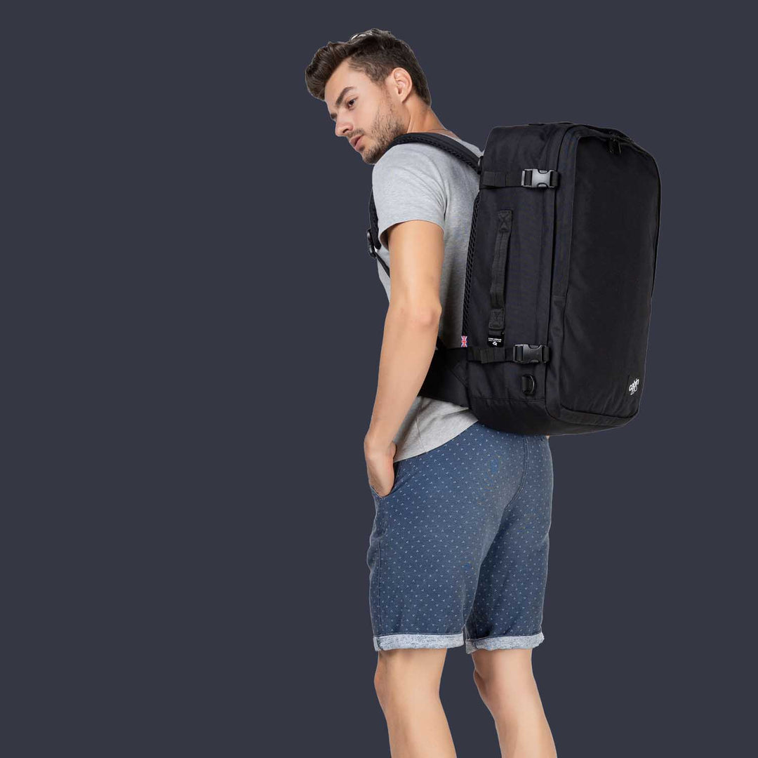 【美品】キャビンゼロ クラシック プロ 42L Classic Pro 42L バックパック • Absolute Black | CABINZERO